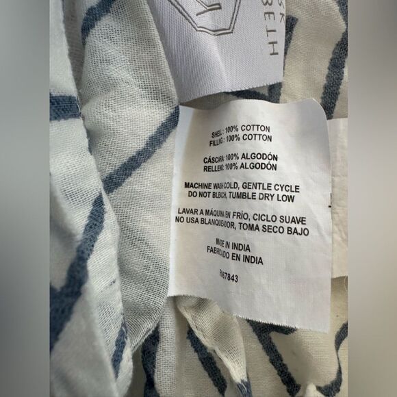 Elisabeth York Pillowshams - Picture 7 of 7